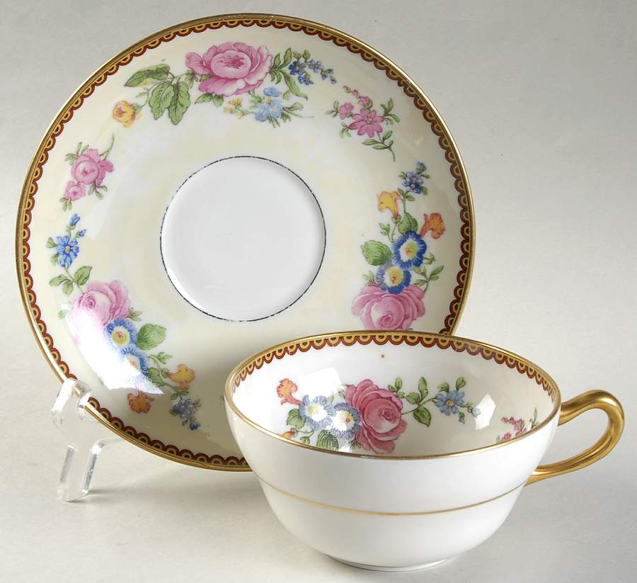 TRV147 Flat Cup & Saucer Set by Tressemanes & Vogt-1