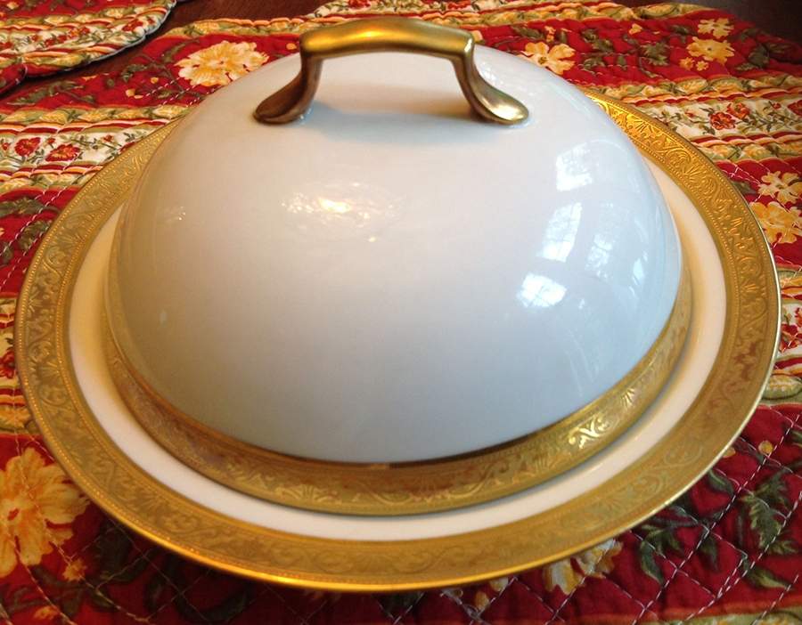 TRV15 Round Covered Butter by Tressemanes & Vogt-1
