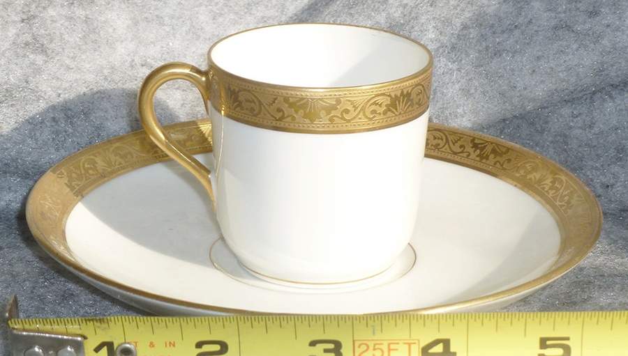 TRV15 Flat Demitasse Cup & Saucer Set by Tressemanes & Vogt-1