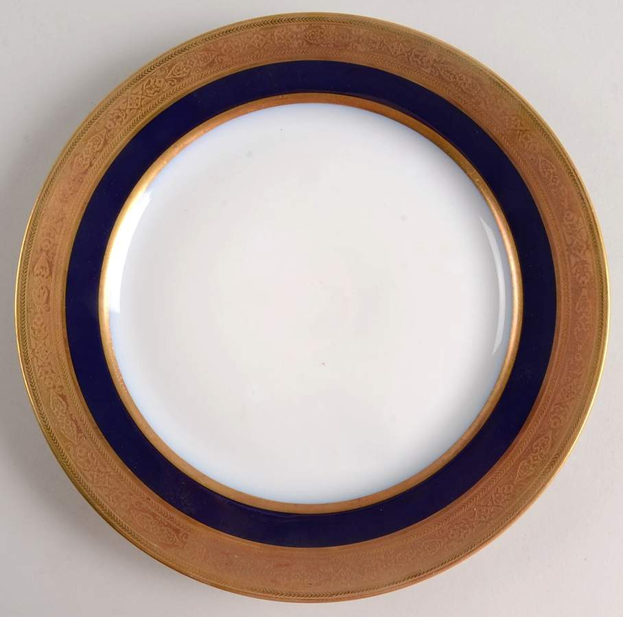 TRV19 Luncheon Plate by Tressemanes & Vogt-1