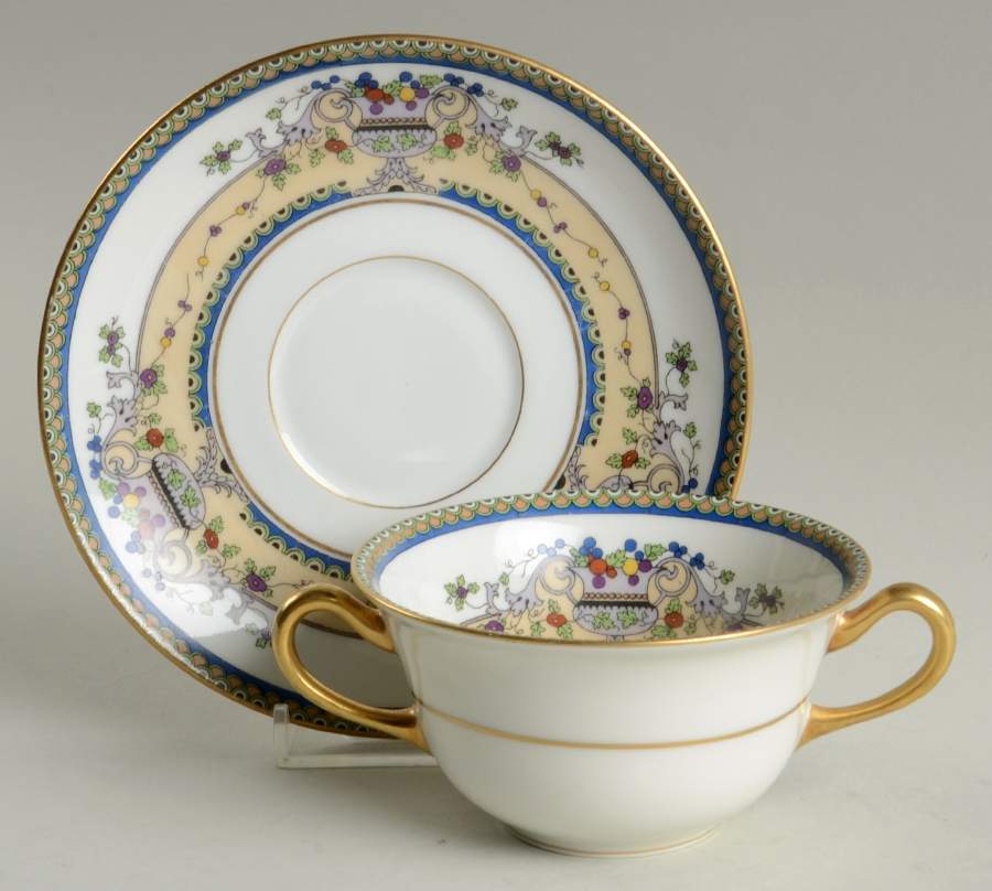 TRV20 Footed Bouillon Cup & Saucer by Tressemanes & Vogt-1