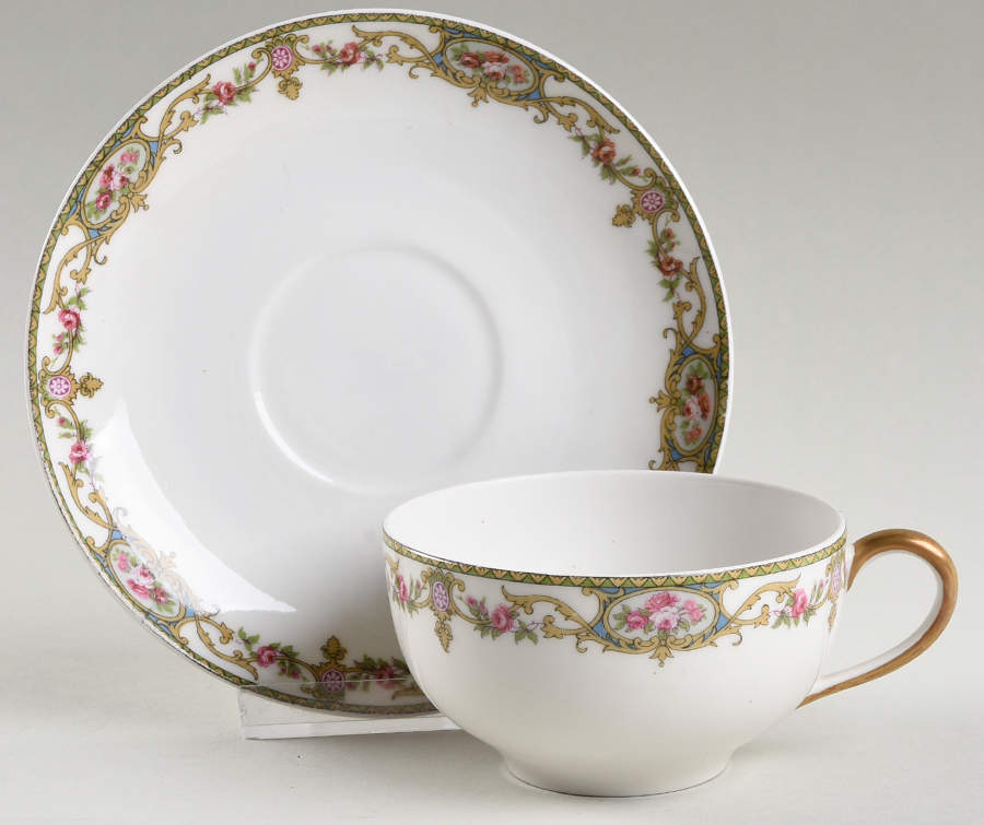 TRV38 Flat Cup & Saucer Set by Tressemanes & Vogt-1
