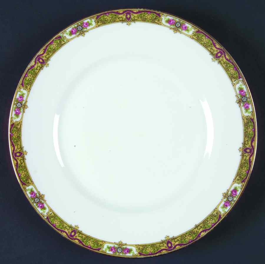 TRV4 Luncheon Plate by Tressemanes & Vogt-1