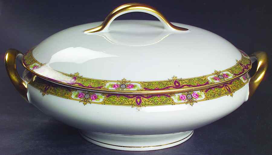TRV4 Round Covered Vegetable by Tressemanes & Vogt-1