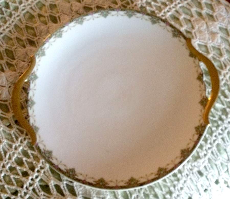 TRV67 Handled Cake Plate by Tressemanes & Vogt-1