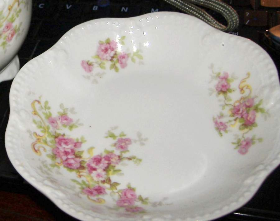 TRV72 Coupe Cereal Bowl by Tressemanes & Vogt-1