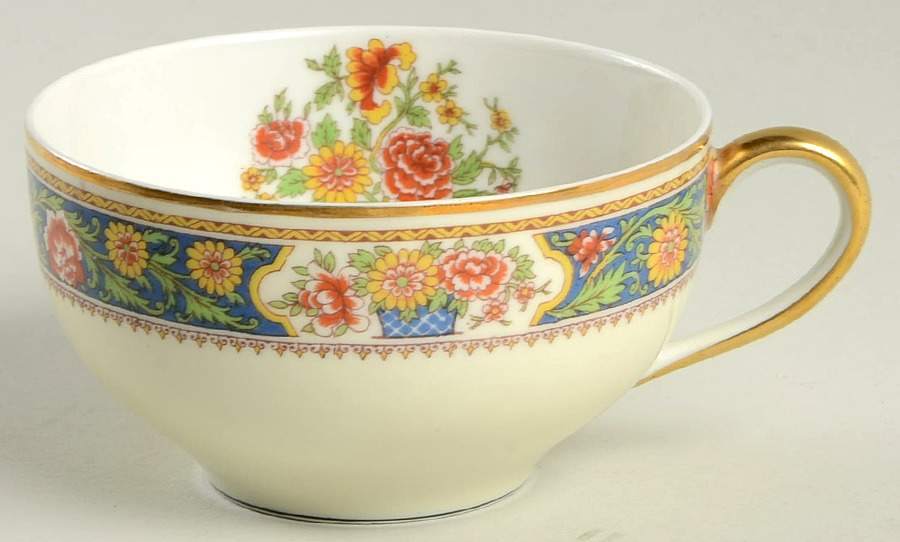 TRV76 Flat Cup by Tressemanes & Vogt-1