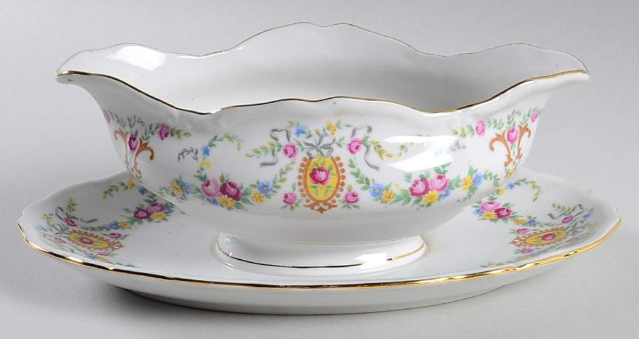 Camille Gravy Boat with Attached Underplate by Toscport-1
