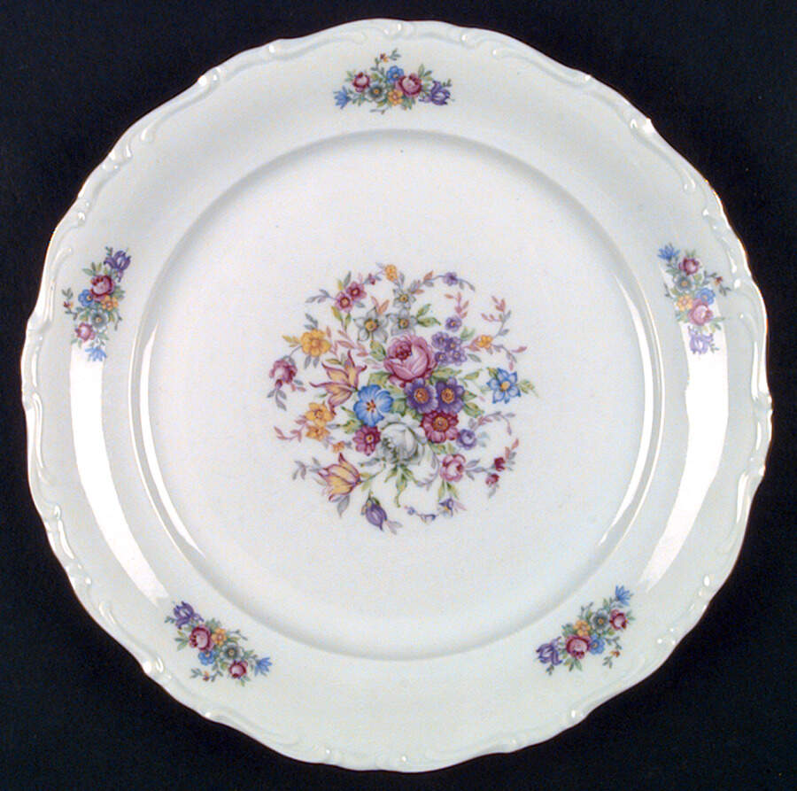 Juliette Dinner Plate by Toscport-1