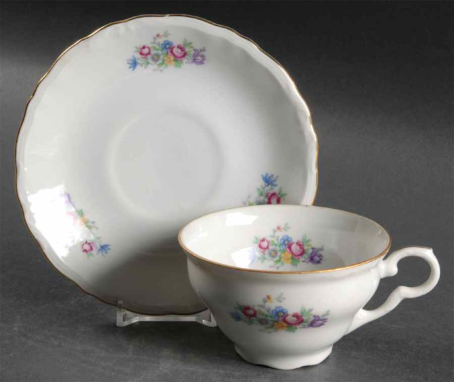 Juliette Footed Cup & Saucer Set by Toscport-1