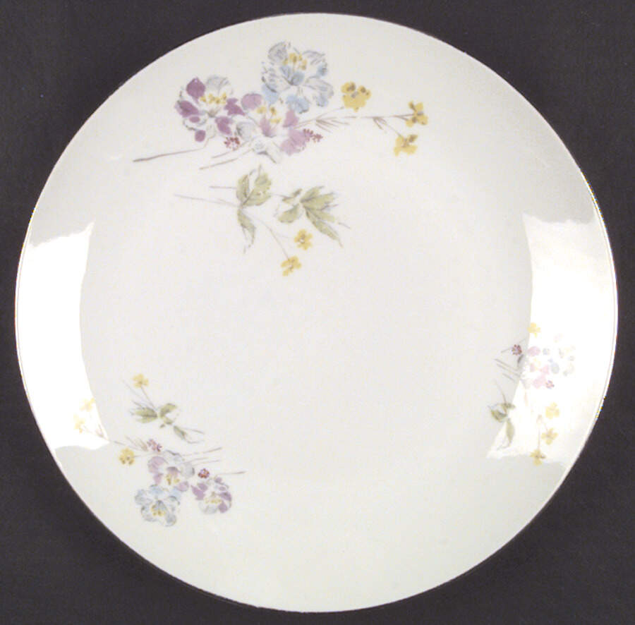 Lelila Dinner Plate by Toscport-1
