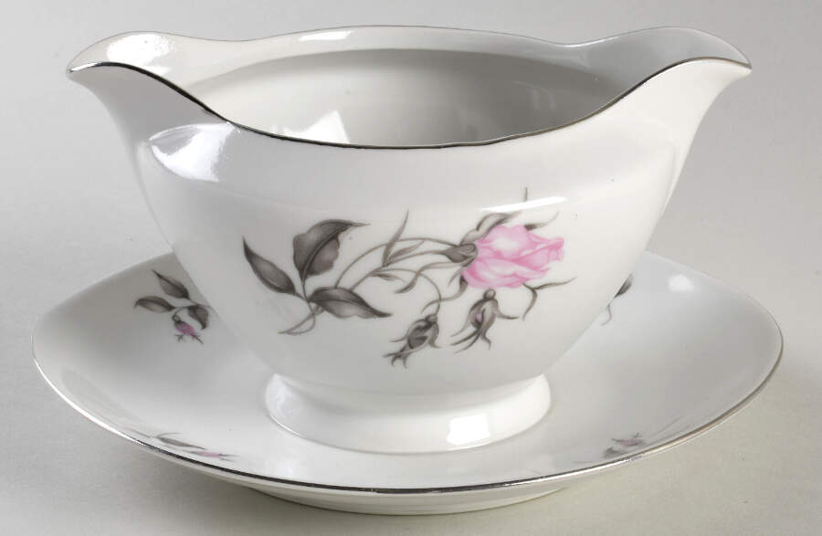 Rosalie Gravy Boat with Attached Underplate by Toscport-1