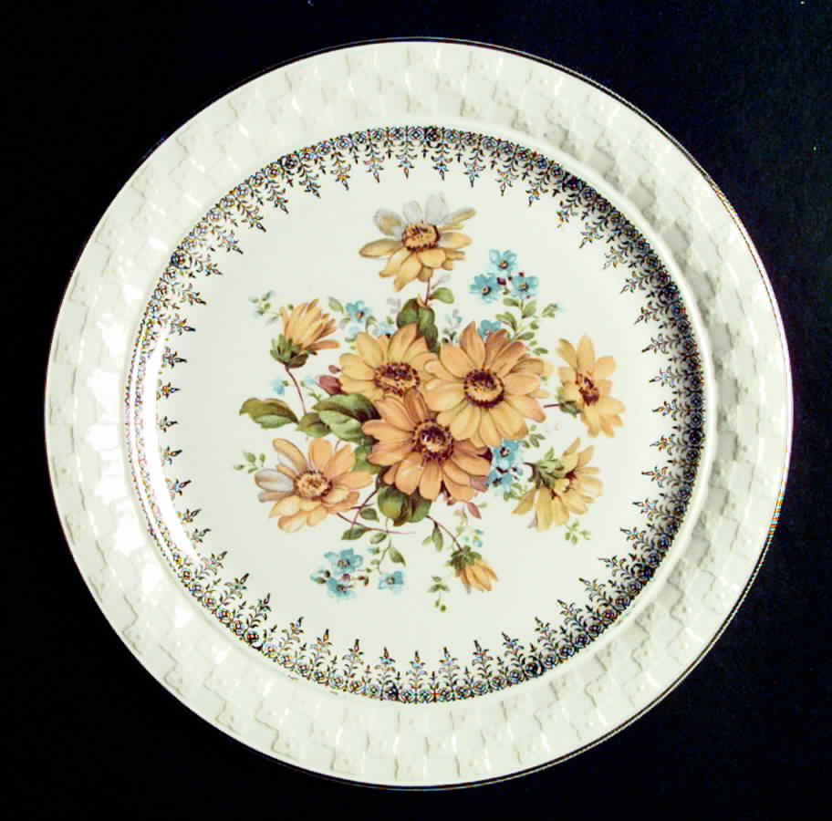 1222 Dinner Plate by Taylor, Smith & Taylor (Ts&T)-1