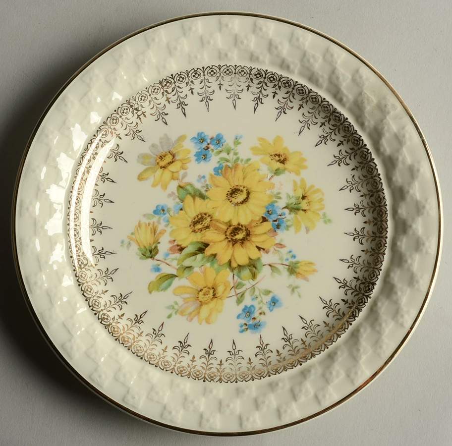 1222 Bread & Butter Plate by Taylor, Smith & Taylor (Ts&T)-1