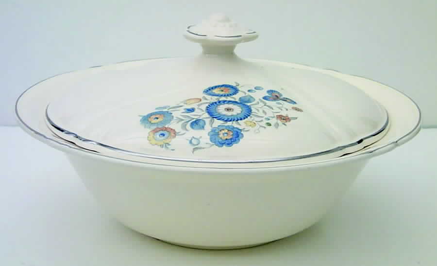 1229 Round Covered Vegetable by Taylor, Smith & Taylor (Ts&T)-1