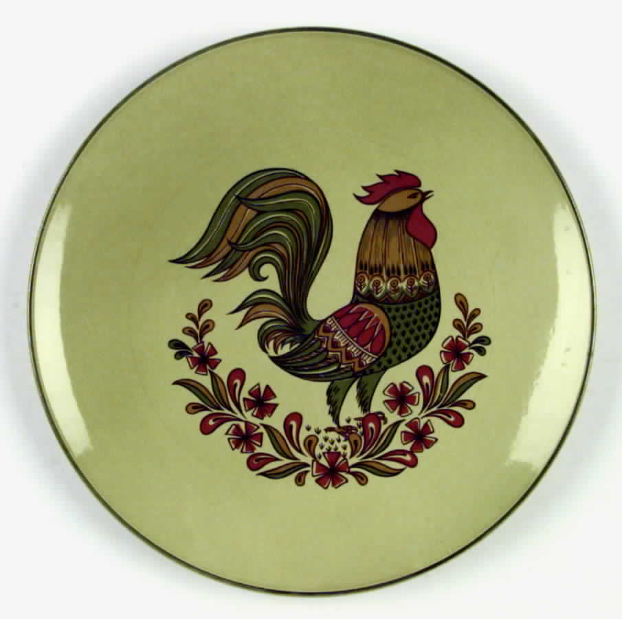 Bonnie Green Dinner Plate by Taylor, Smith & Taylor (Ts&T)-1