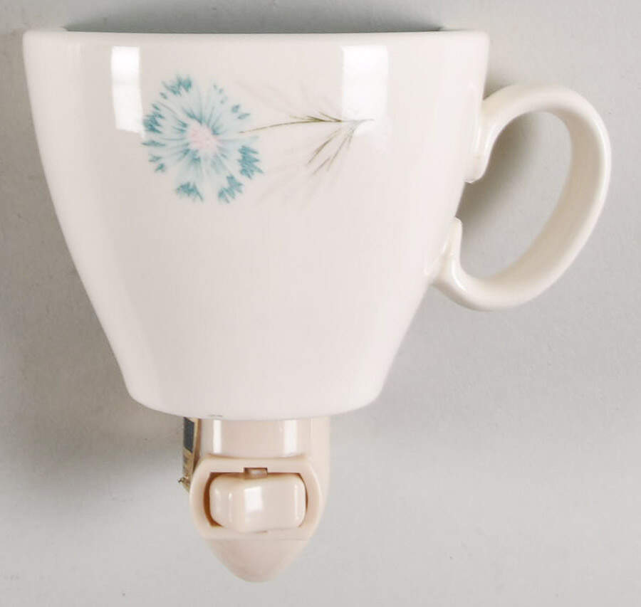 Boutonniere 1 5/8" + cup (H) Night Light/Cup HC by Taylor, Smith & Taylor (Ts&T)-1