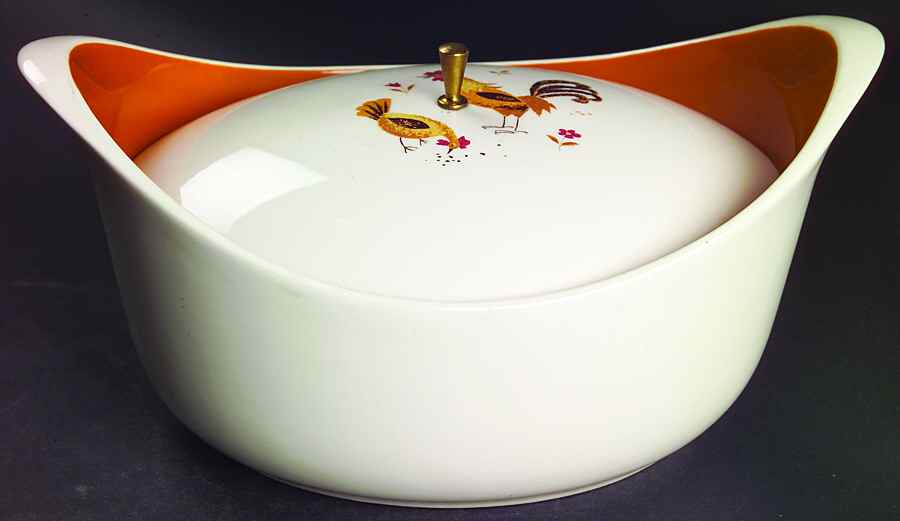 Break O Day 1.5 Quart Oval Covered Casserole by Taylor, Smith & Taylor (Ts&T)-1
