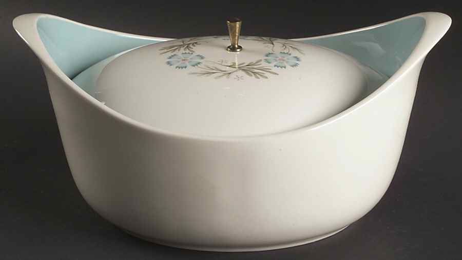 Bridal Wreath 1.5 Quart Oval Covered Casserole by Taylor, Smith & Taylor (Ts&T)-1