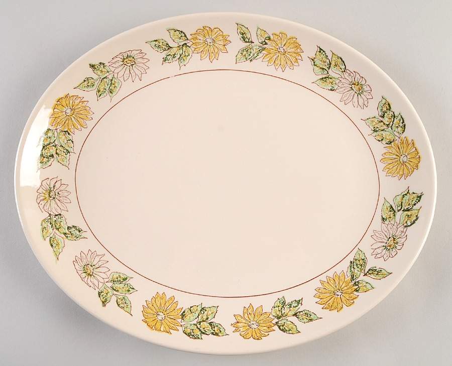 Daisy Wreath Green 13" Oval Serving Platter by Taylor, Smith & Taylor (Ts&T)-1