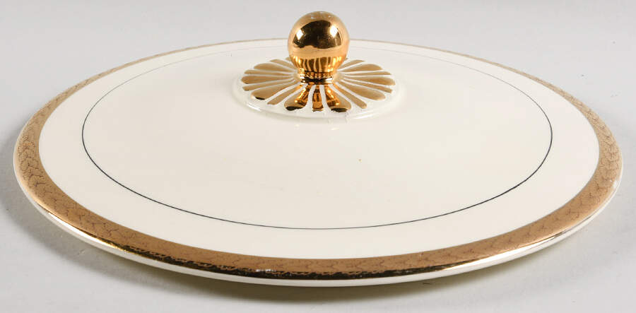 Golden Jubilee Lid for Round Vegetable by Taylor, Smith & Taylor (Ts&T)-1