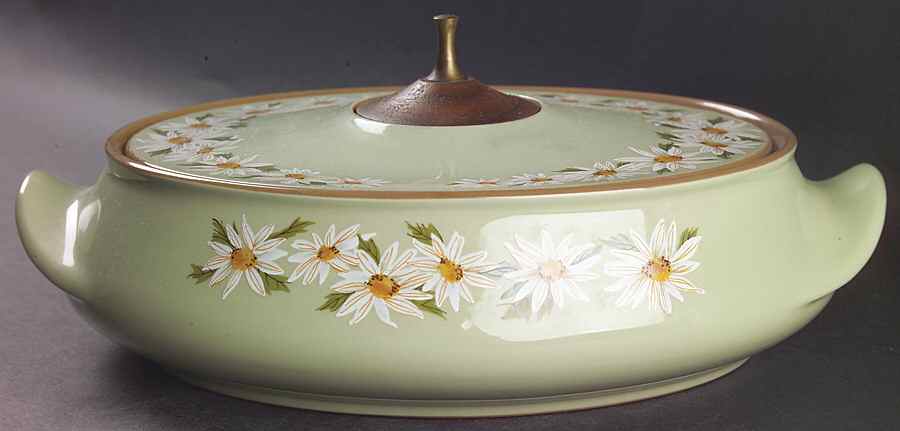 Lazy Daisy 2.25 Quart Oval Covered Casserole by Taylor, Smith & Taylor (Ts&T)-1