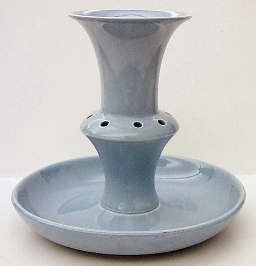 Luray Pastels Windsor Blue Epergne by Taylor, Smith & Taylor (Ts&T)-1