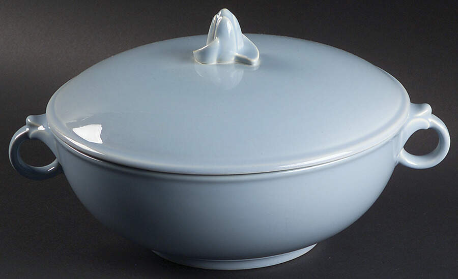 Luray Pastels Windsor Blue 1.25 Qt Round Covered Casserole by Taylor, Smith & Taylor (Ts&T)-1