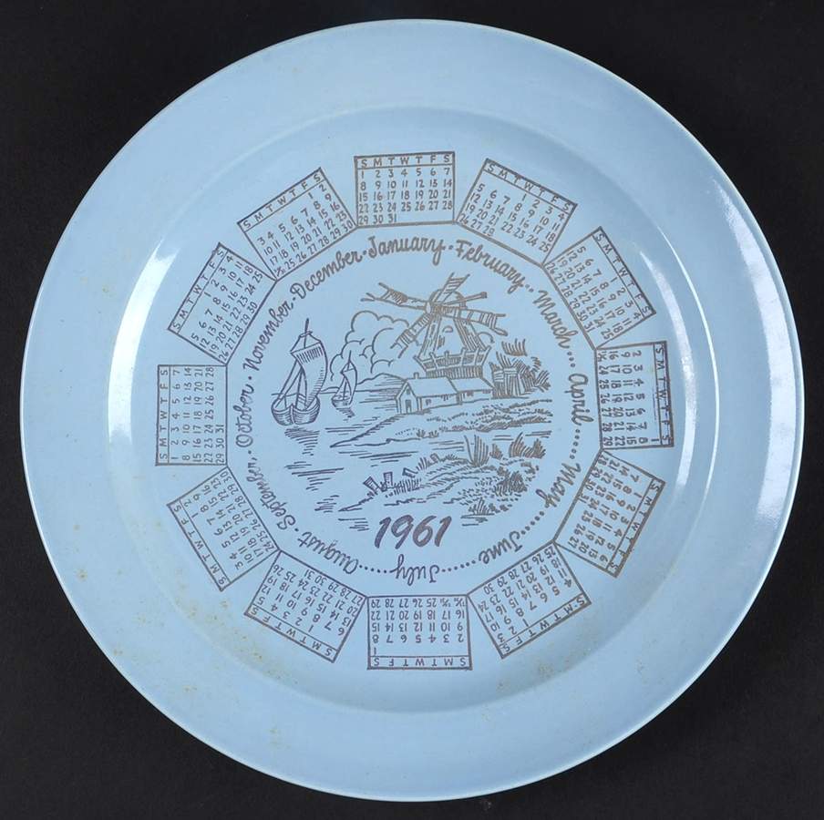 Luray Pastels Windsor Blue "1961" Calendar Plate by Taylor, Smith & Taylor (Ts&T)-1