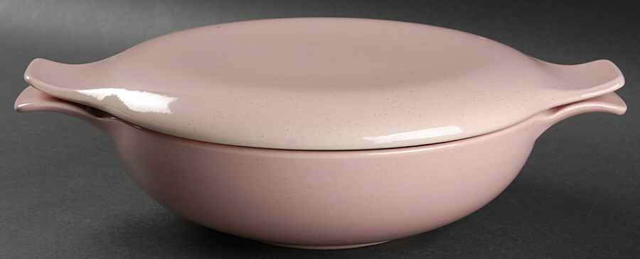 Pebbleford Pink 1.5 Qt Round Covered Casserole by Taylor, Smith & Taylor (Ts&T)-1