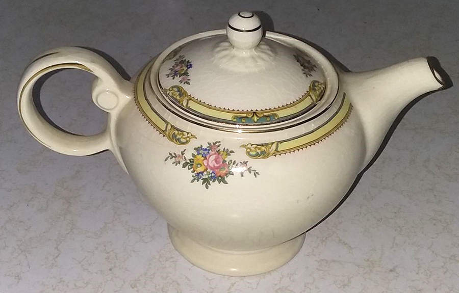 TST11 Teapot & Lid by Taylor, Smith & Taylor (Ts&T)-1