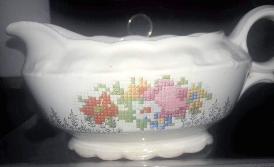 TST150 Gravy Boat by Taylor, Smith & Taylor (Ts&T)-1