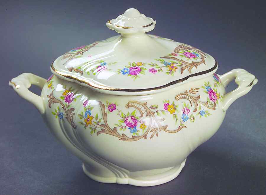 TST180 Sugar Bowl & Lid by Taylor, Smith & Taylor (Ts&T)-1