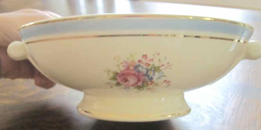 1681 Round Vegetable No Lid by Taylor, Smith & Taylor (Ts&T)-1