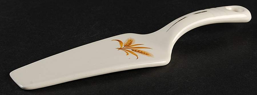 TST230 Solid Ceramic Pie/Cake Server by Taylor, Smith & Taylor (Ts&T)-1