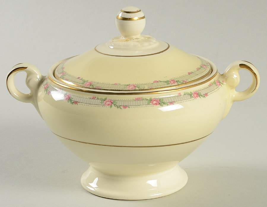 TST257 Sugar Bowl & Lid by Taylor, Smith & Taylor (Ts&T)-1