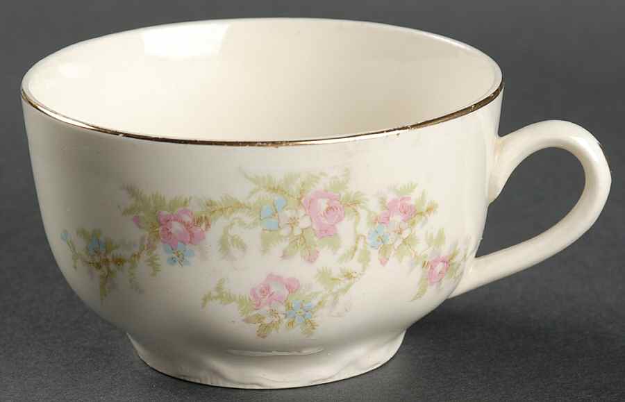 1697 (Scallop) Flat Cup by Taylor, Smith & Taylor (Ts&T)-1