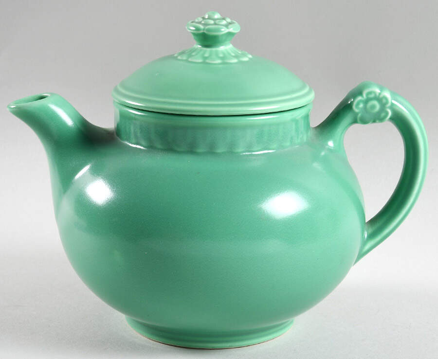 Vistosa Green Teapot & Lid by Taylor, Smith & Taylor (Ts&T)-1