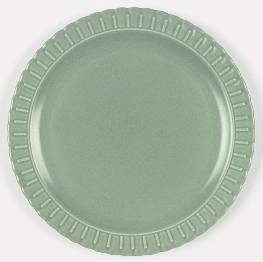 Vistosa Green Dinner Plate by Taylor, Smith & Taylor (Ts&T)-1