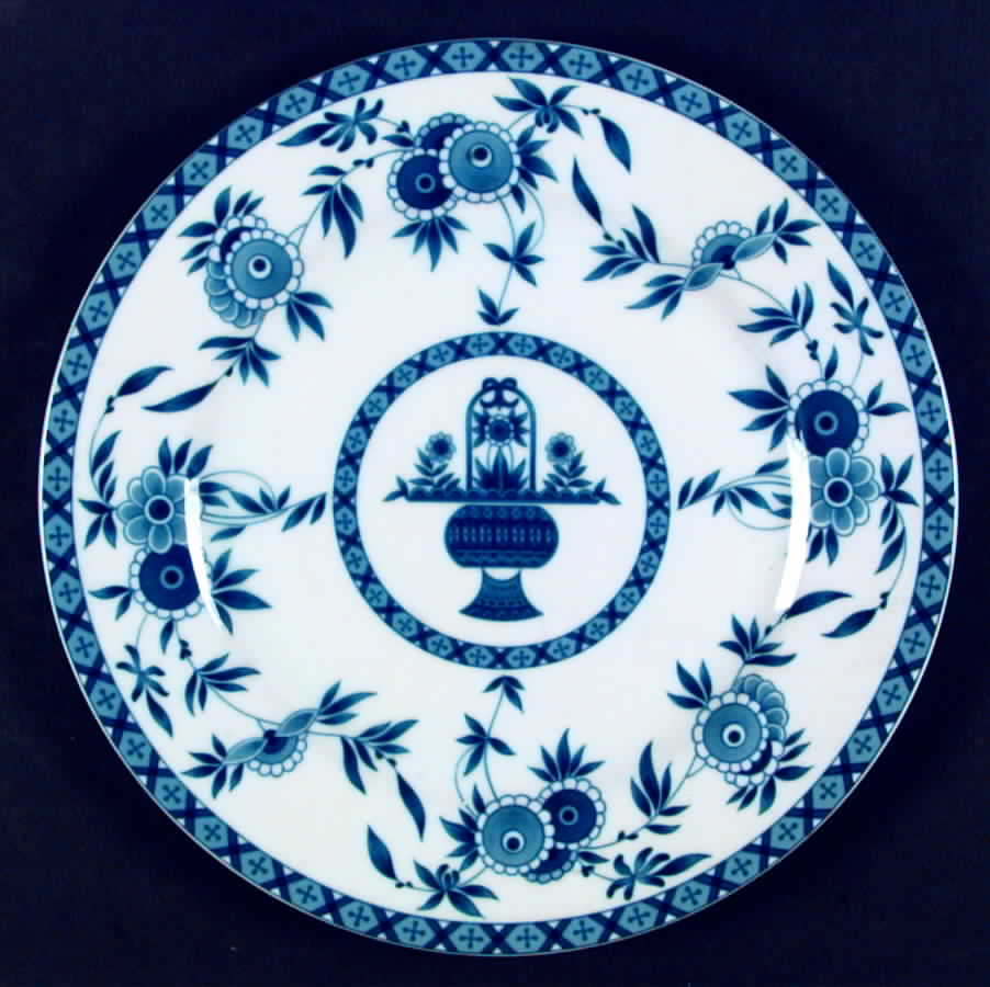 Medici Dinner Plate by Taitu-1