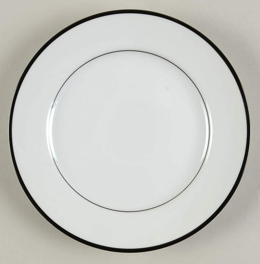 Meris Black Bread & Butter Plate by Taitu-1