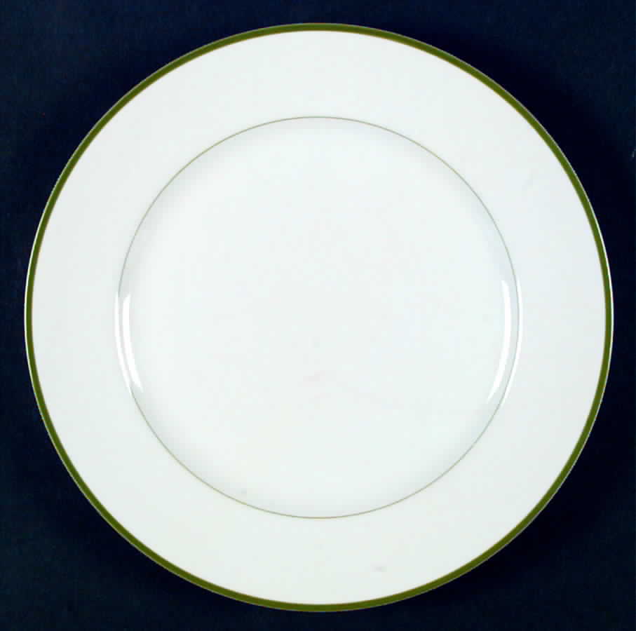 Meris Green Dinner Plate by Taitu-1