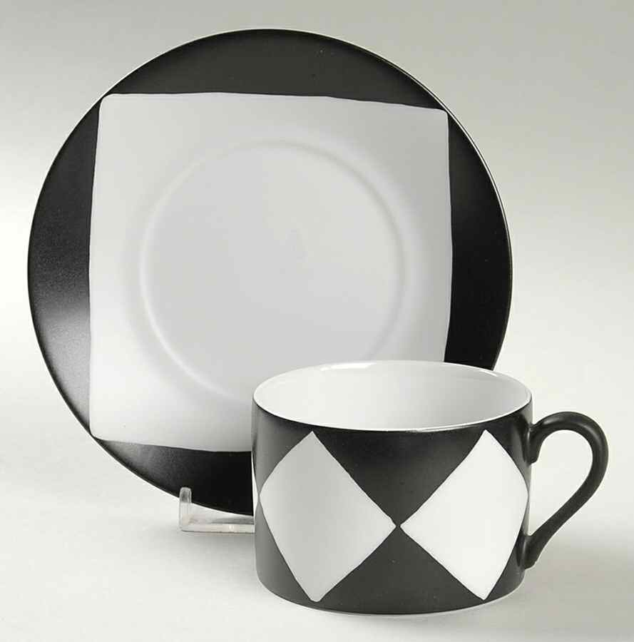 Piazza Flat Cup & Saucer Set by Taitu-1