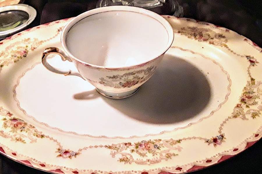 TUI4 Dinner Plate by Tuillerie (Japan)-1