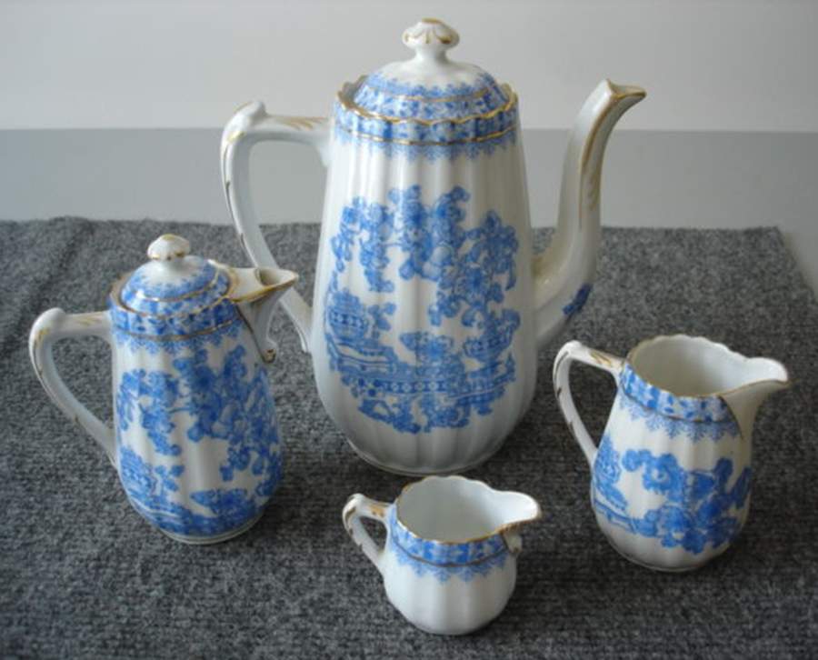 China Blau Hot Water Jug & Lid by Tuppack-1