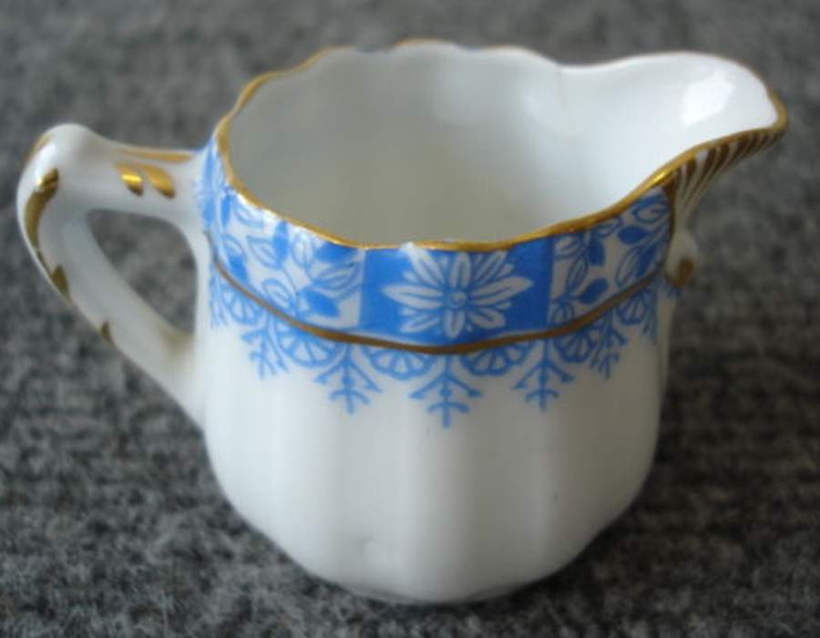 China Blau Mini Creamer by Tuppack-1