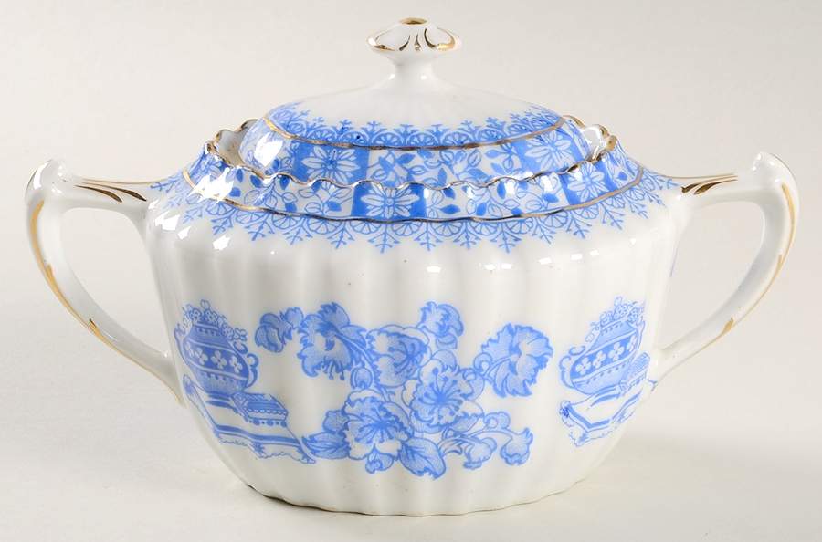 China Blau Sugar Bowl & Lid by Tuppack-1