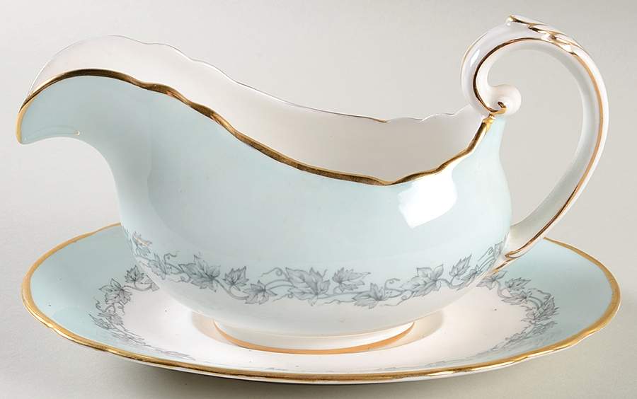 Aristocrat (Light Green) Gravy Boat & Underplate by Tuscan - Royal Tuscan-1