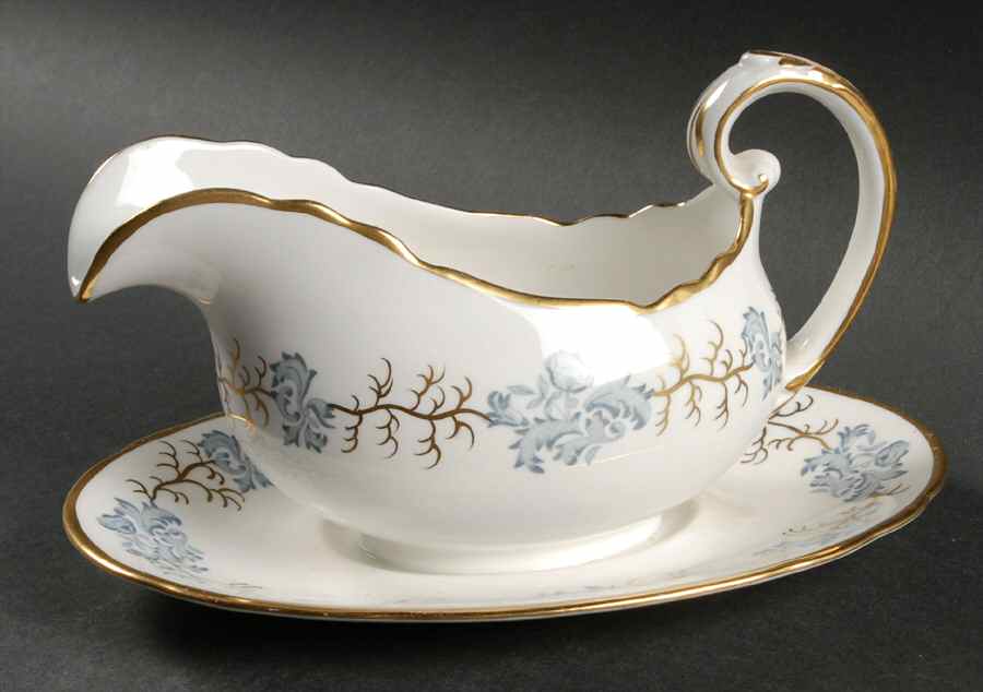 Avondale Gravy Boat with Attached Underplate by Tuscan - Royal Tuscan-1