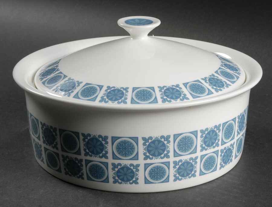 Charade 1.25 Qt Round Covered Casserole by Tuscan - Royal Tuscan-1